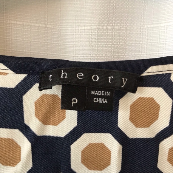 Theory Silk Geometric Print Tank sz P - Picture 3 of 9